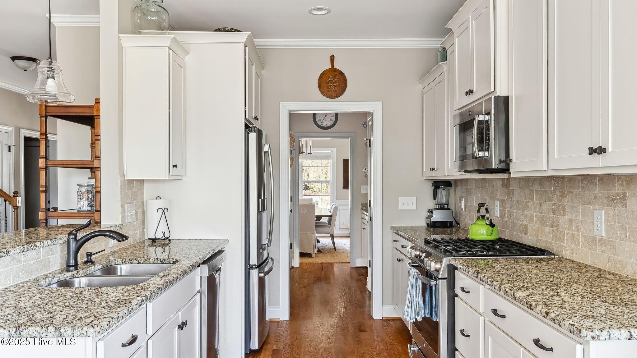 183 Crestview Road