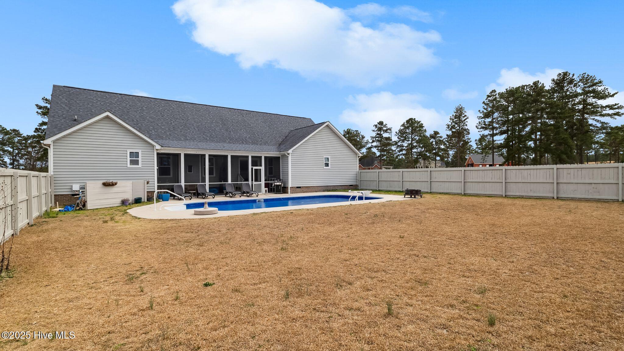 222 Pelham Trail NW