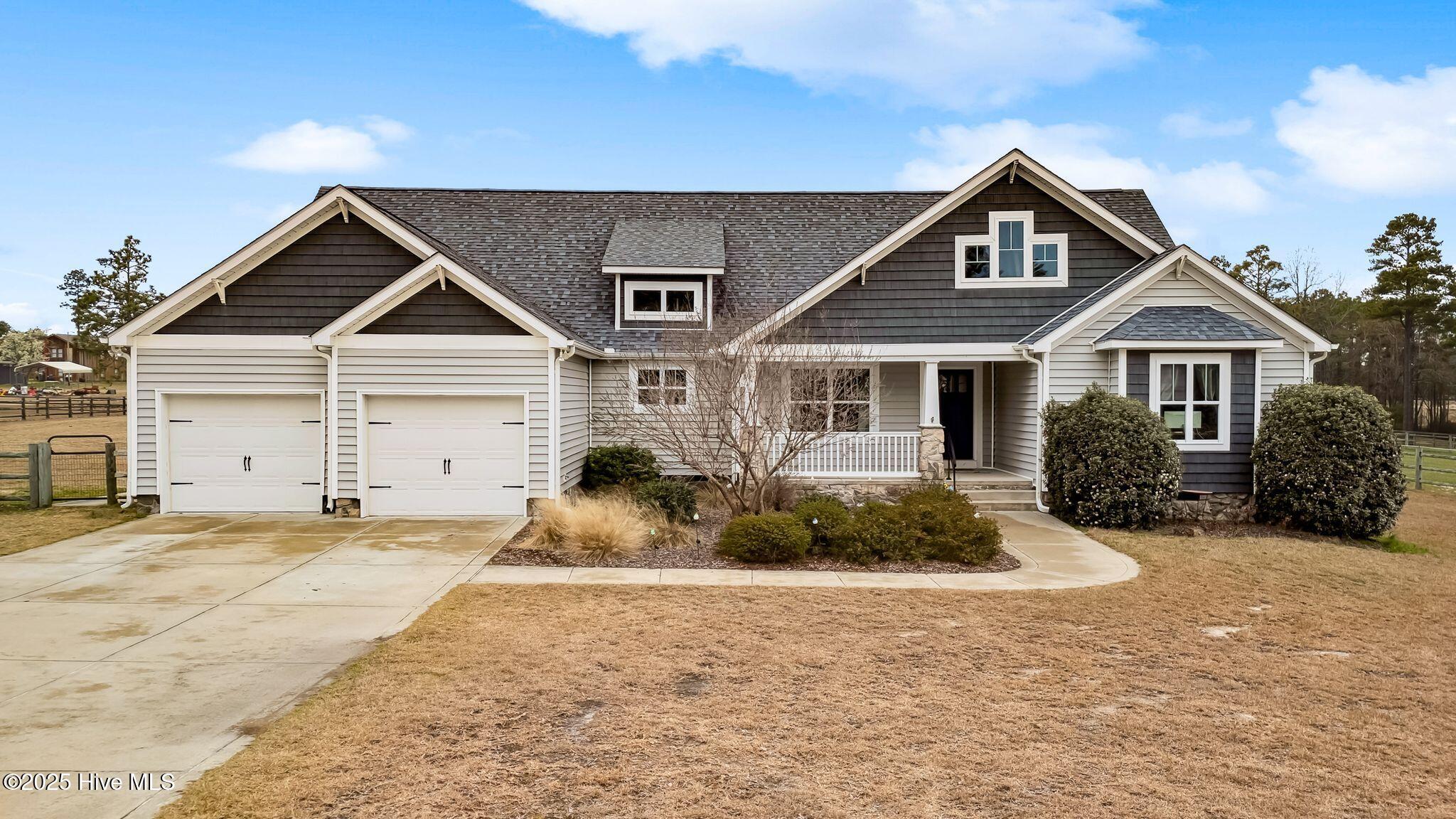 222 Pelham Trail NW