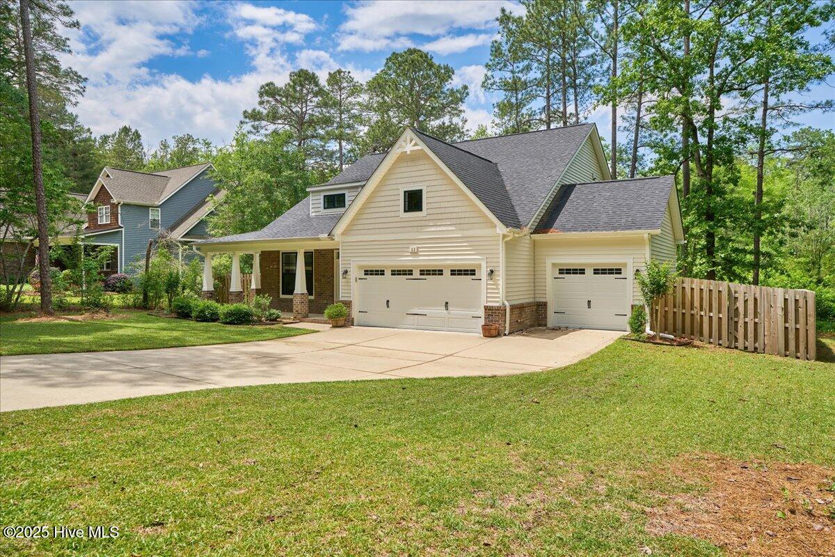 11 Bedford Circle