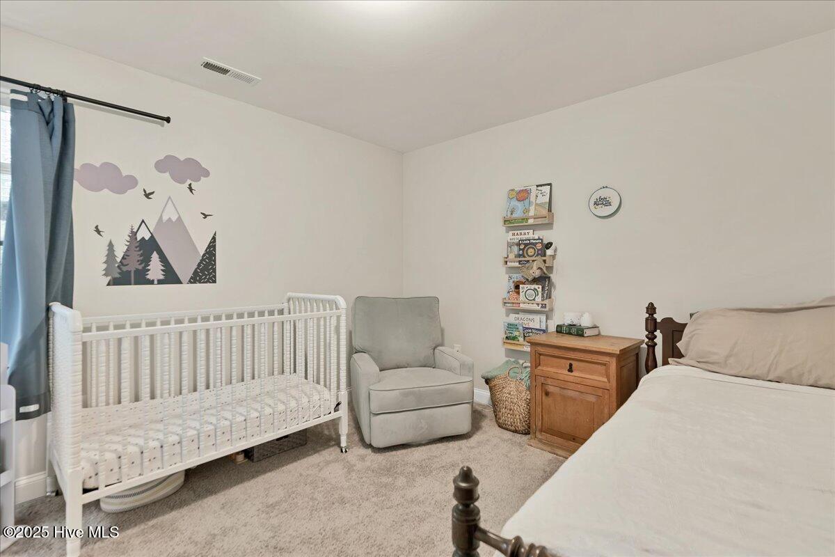 11 Bedford Circle