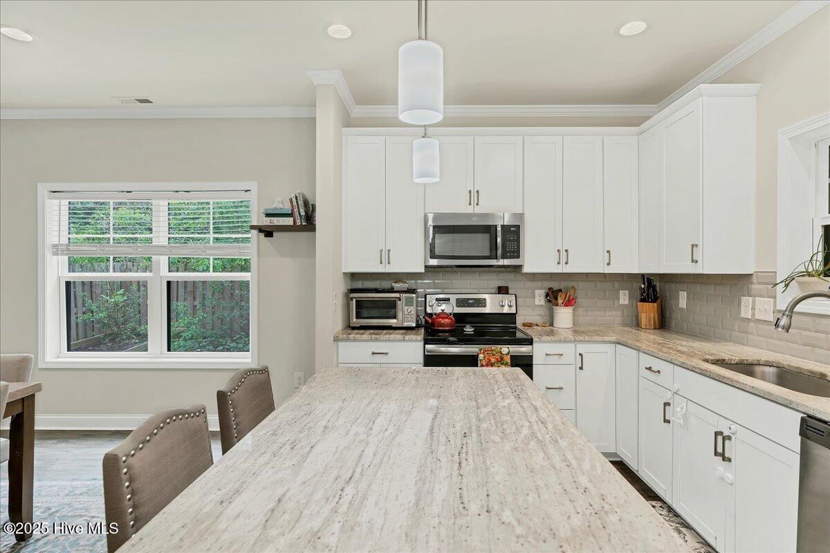 11 Bedford Circle