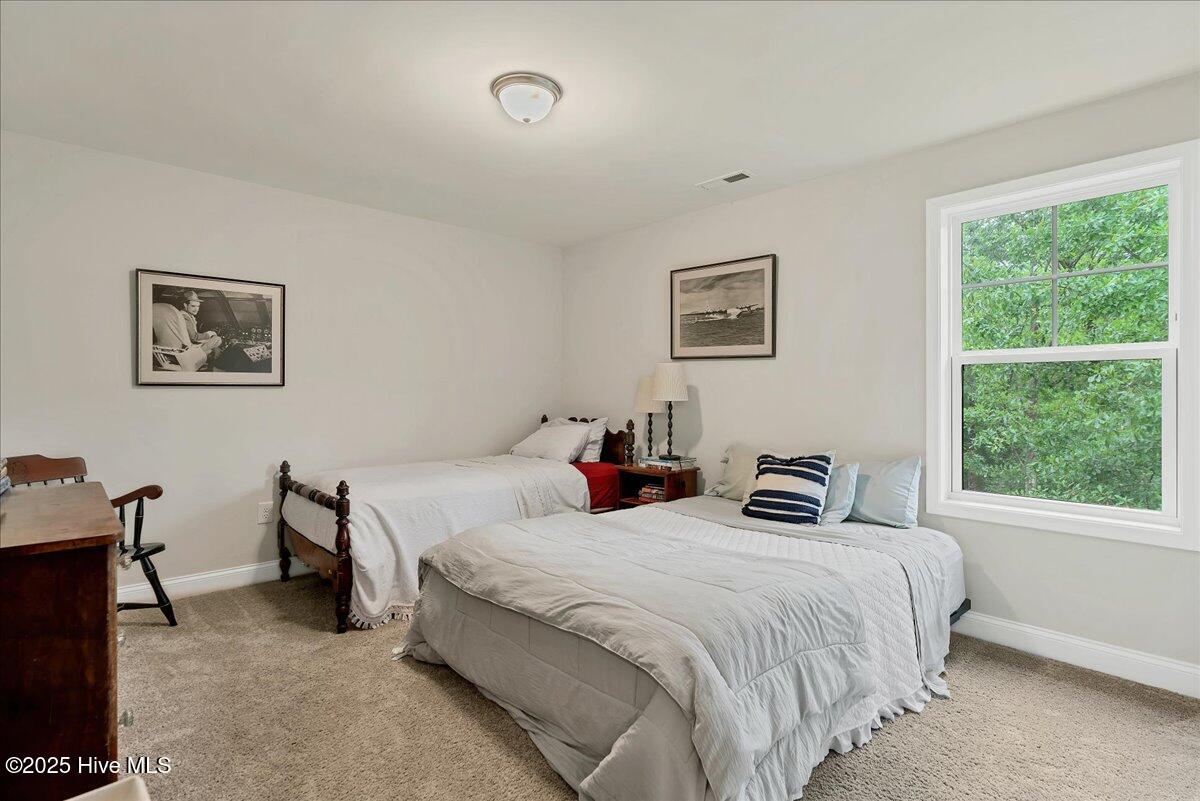 11 Bedford Circle