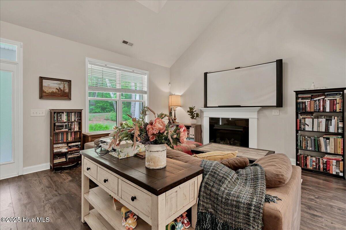 11 Bedford Circle