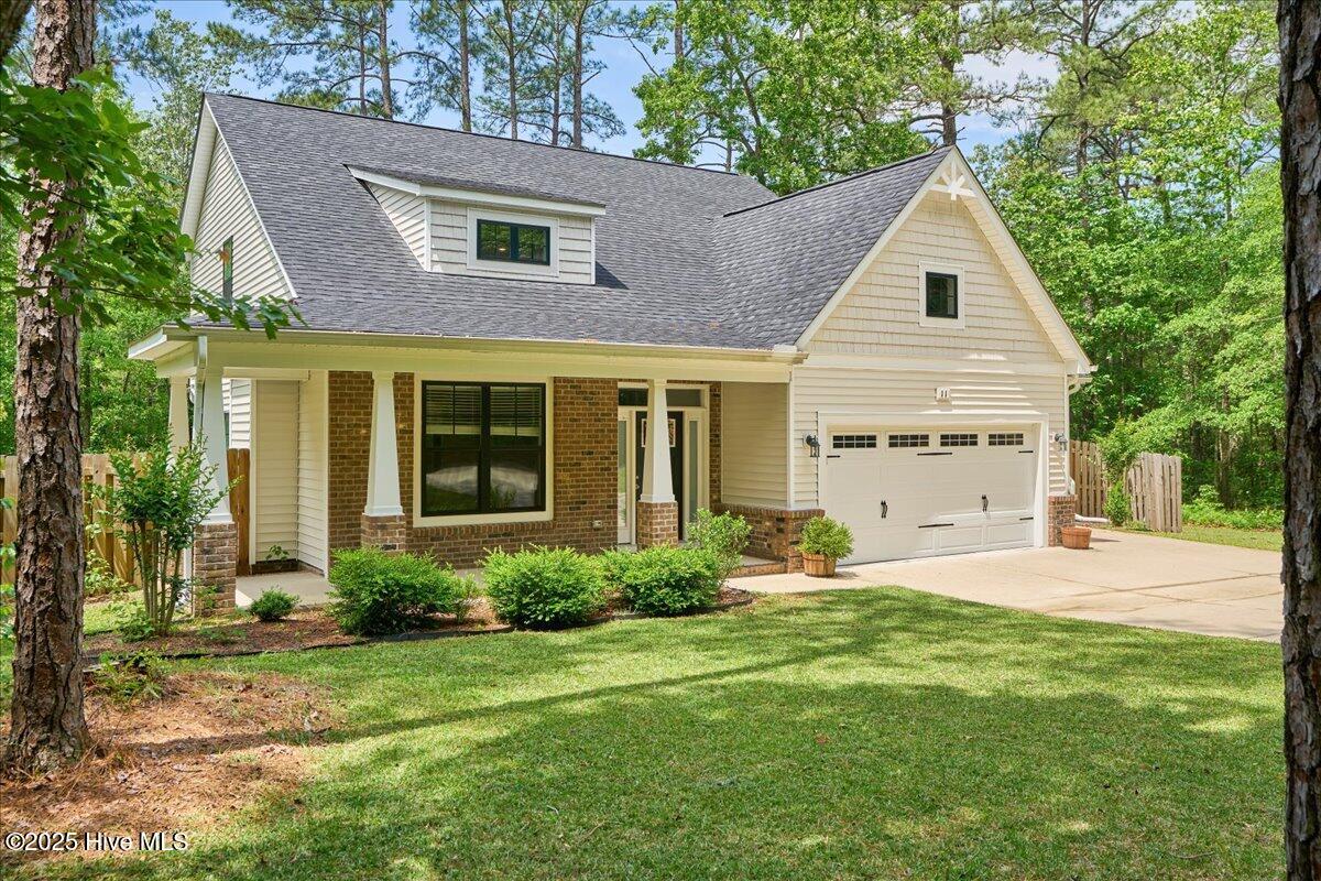 11 Bedford Circle