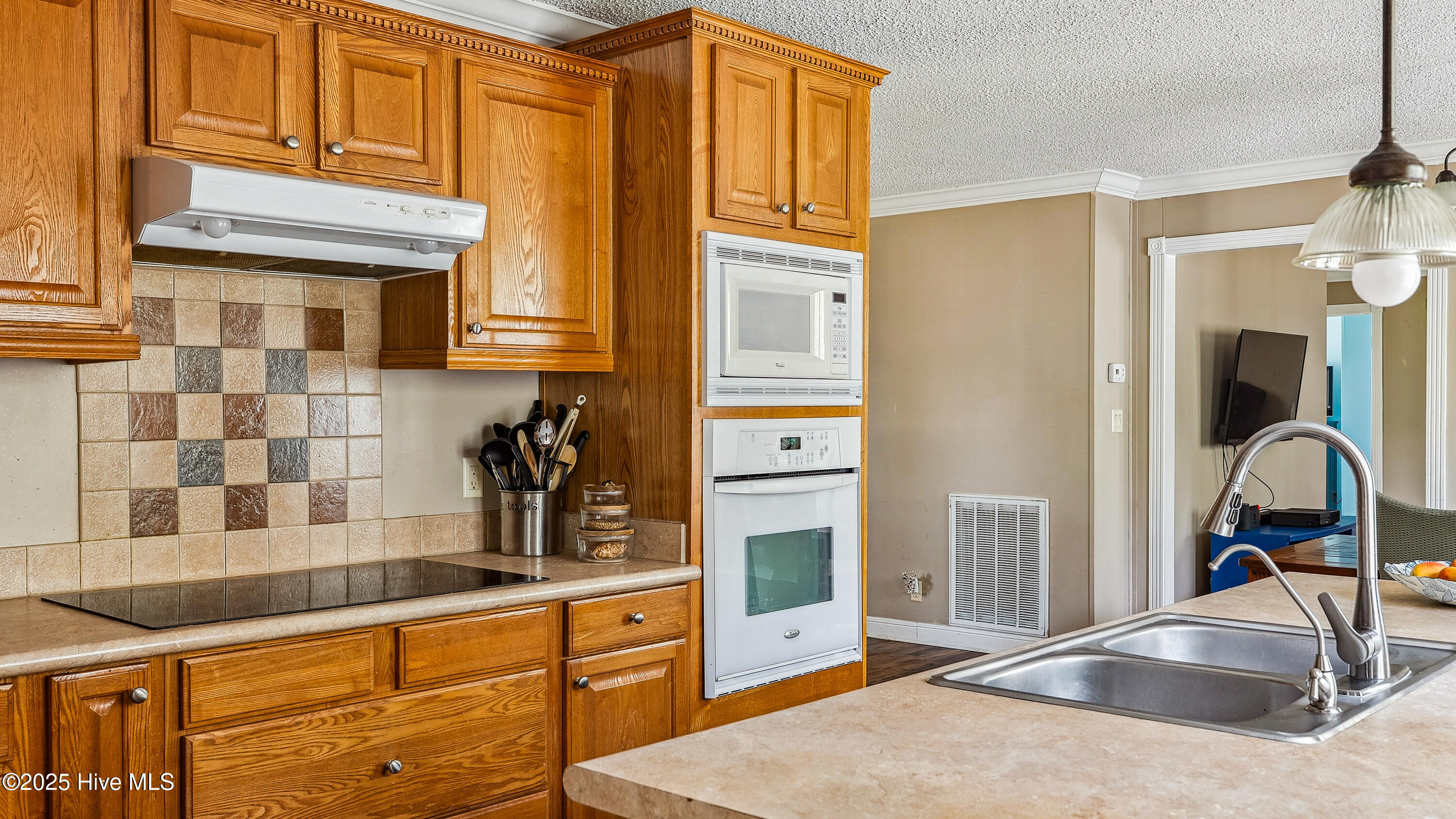 1444 Ring Road