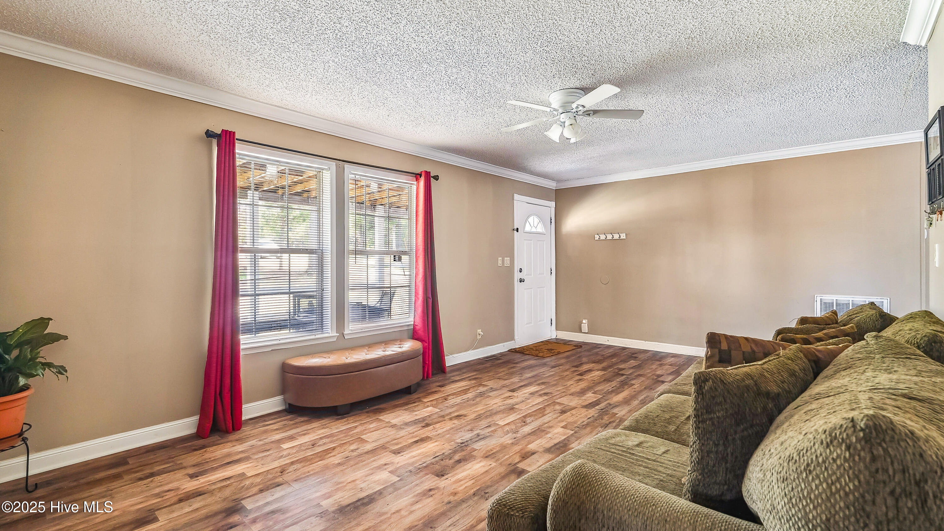 1444 Ring Road