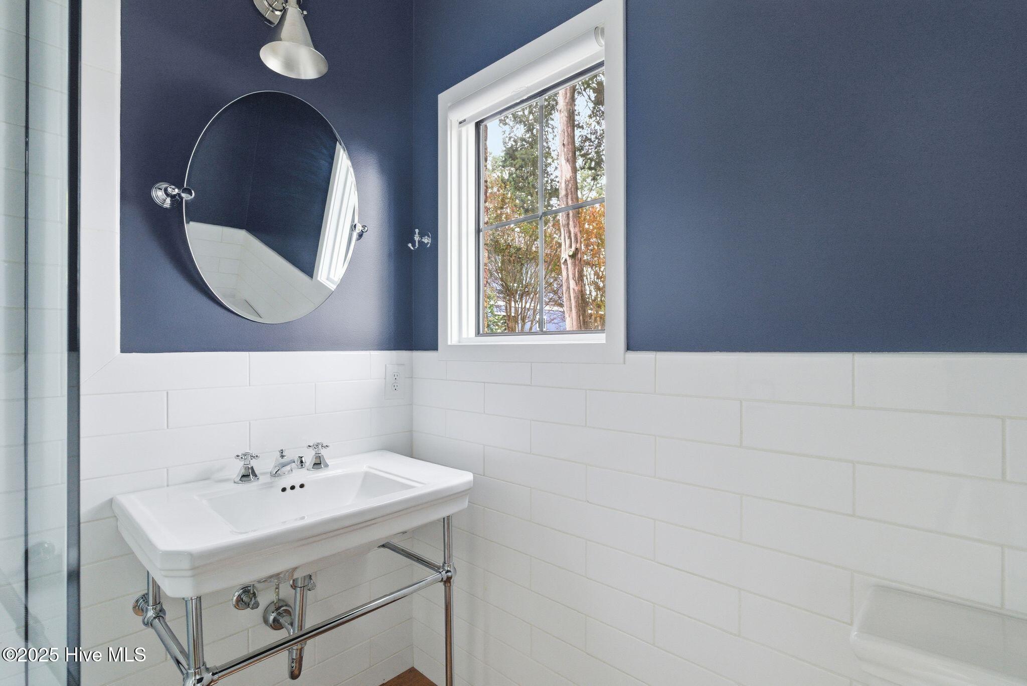 555 NE Broad Street, Southern Pines