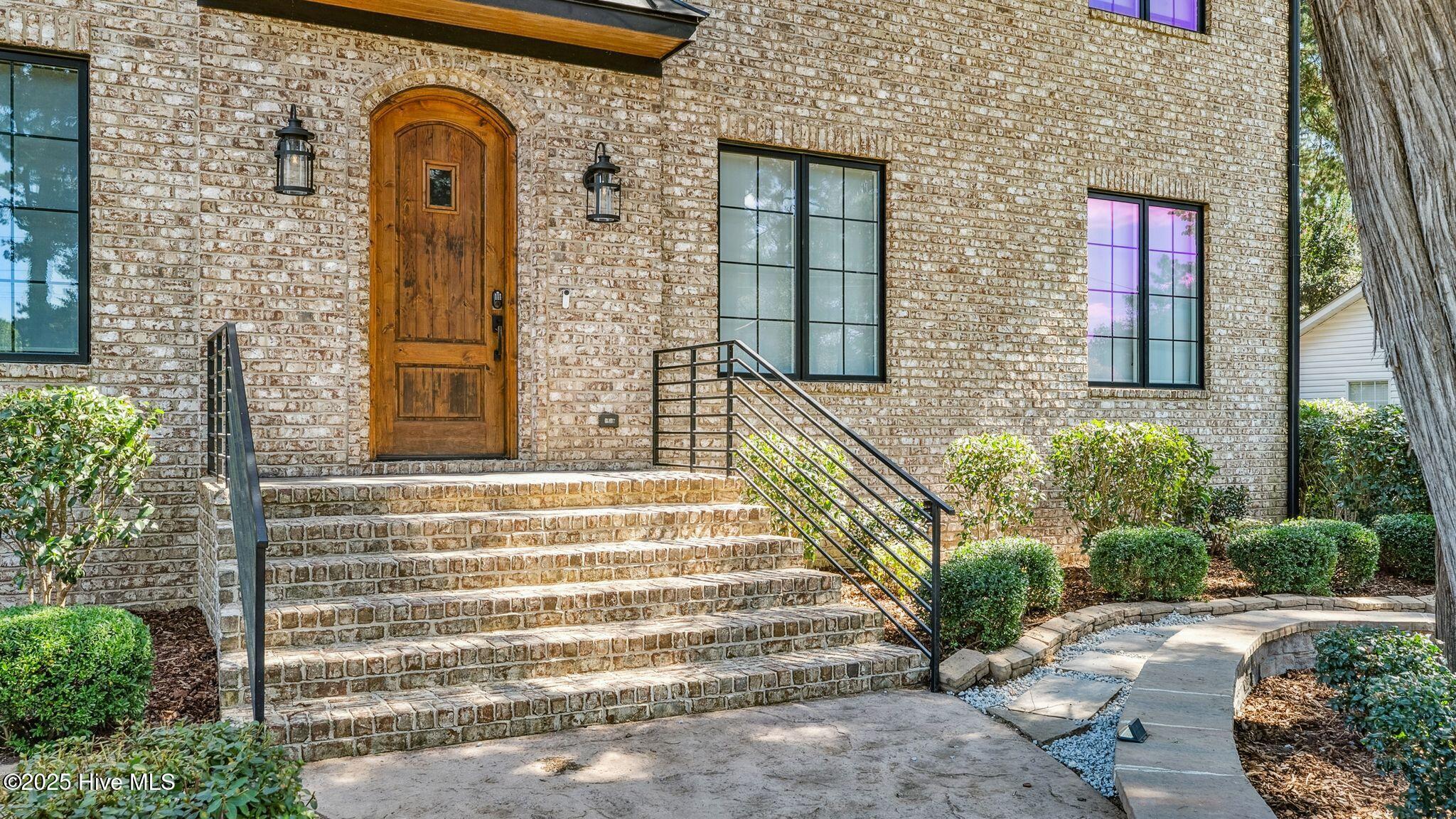 555 NE Broad Street, Southern Pines