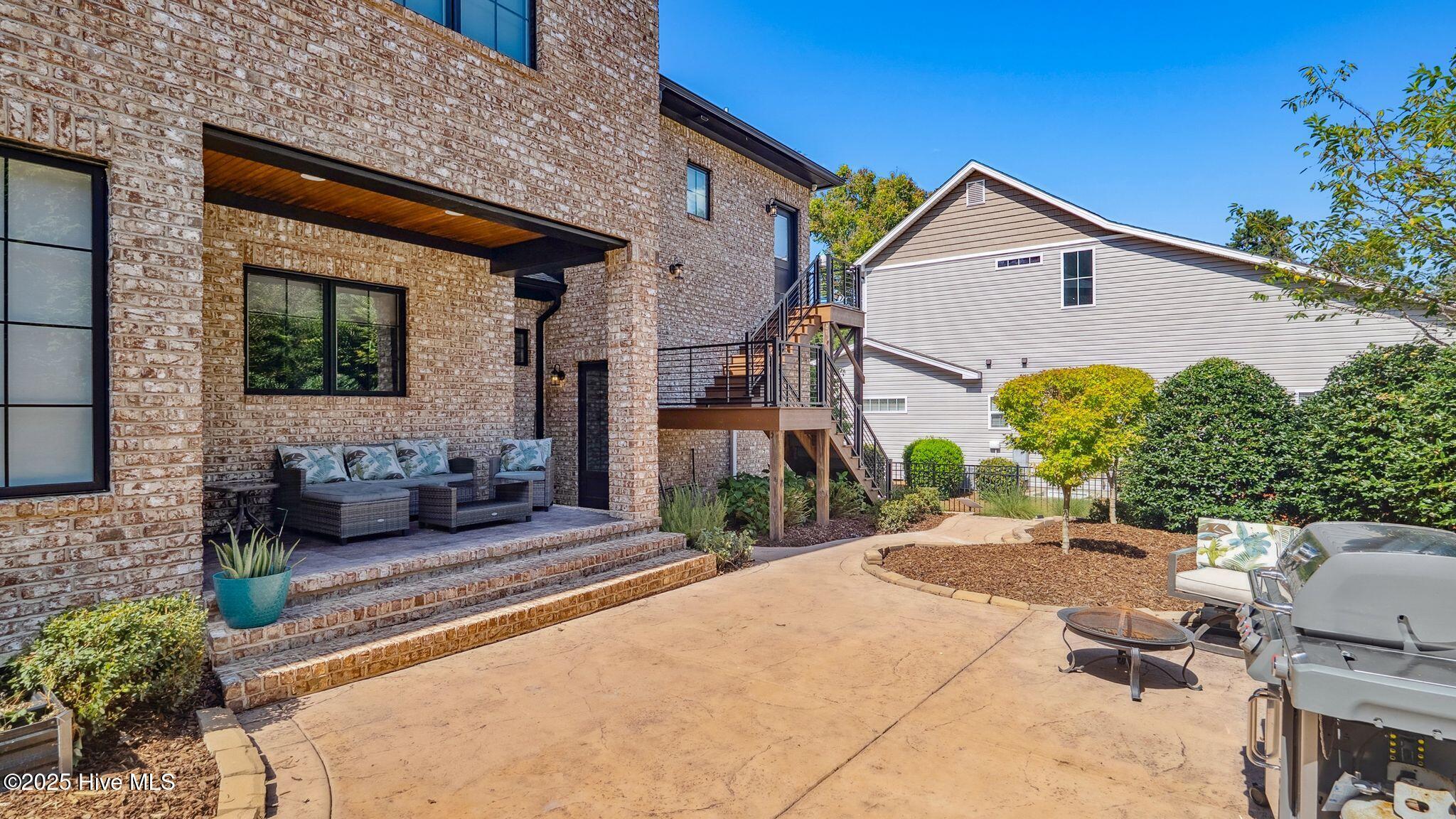 555 NE Broad Street, Southern Pines