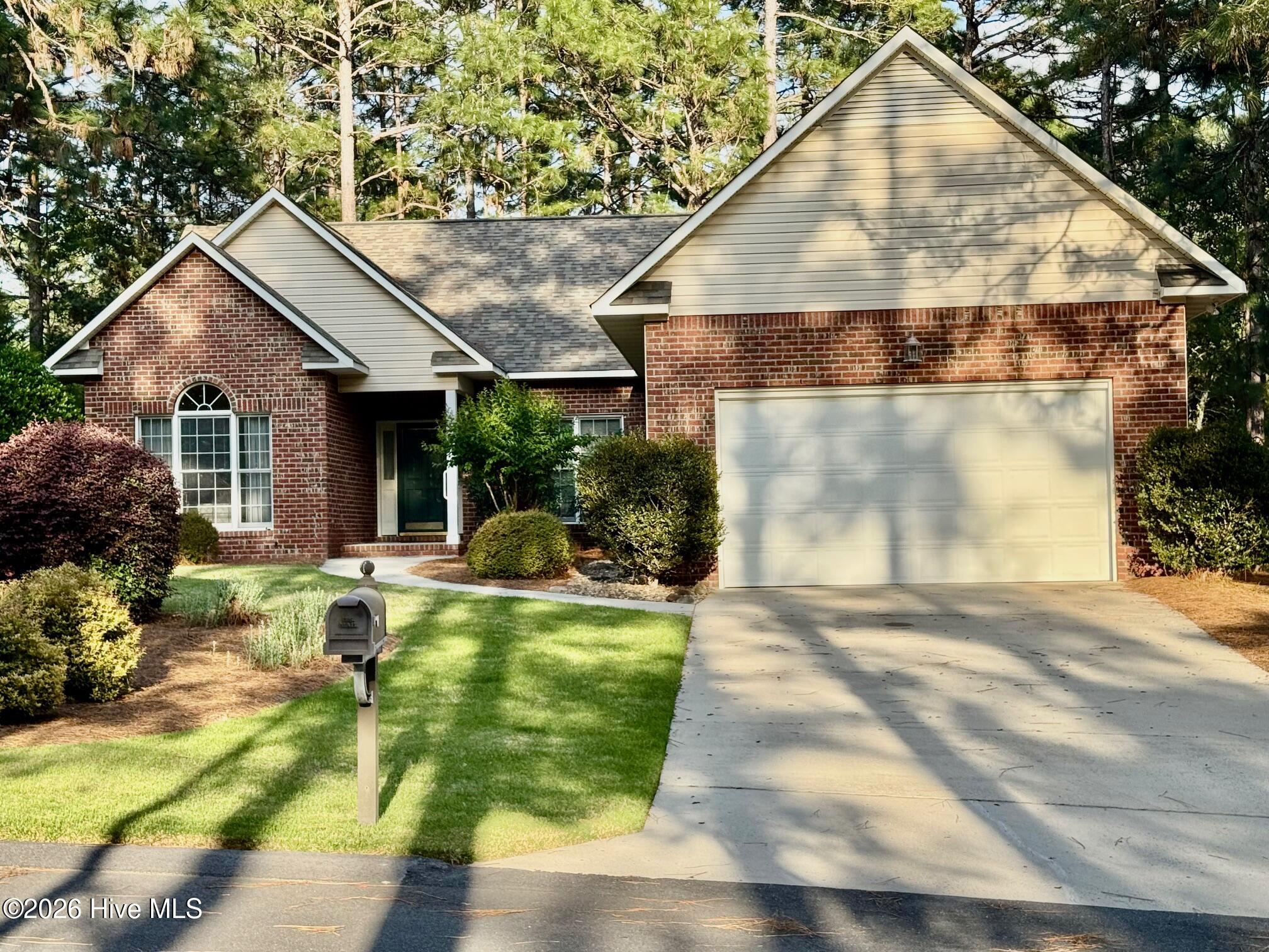 5 Oak Tree Lane