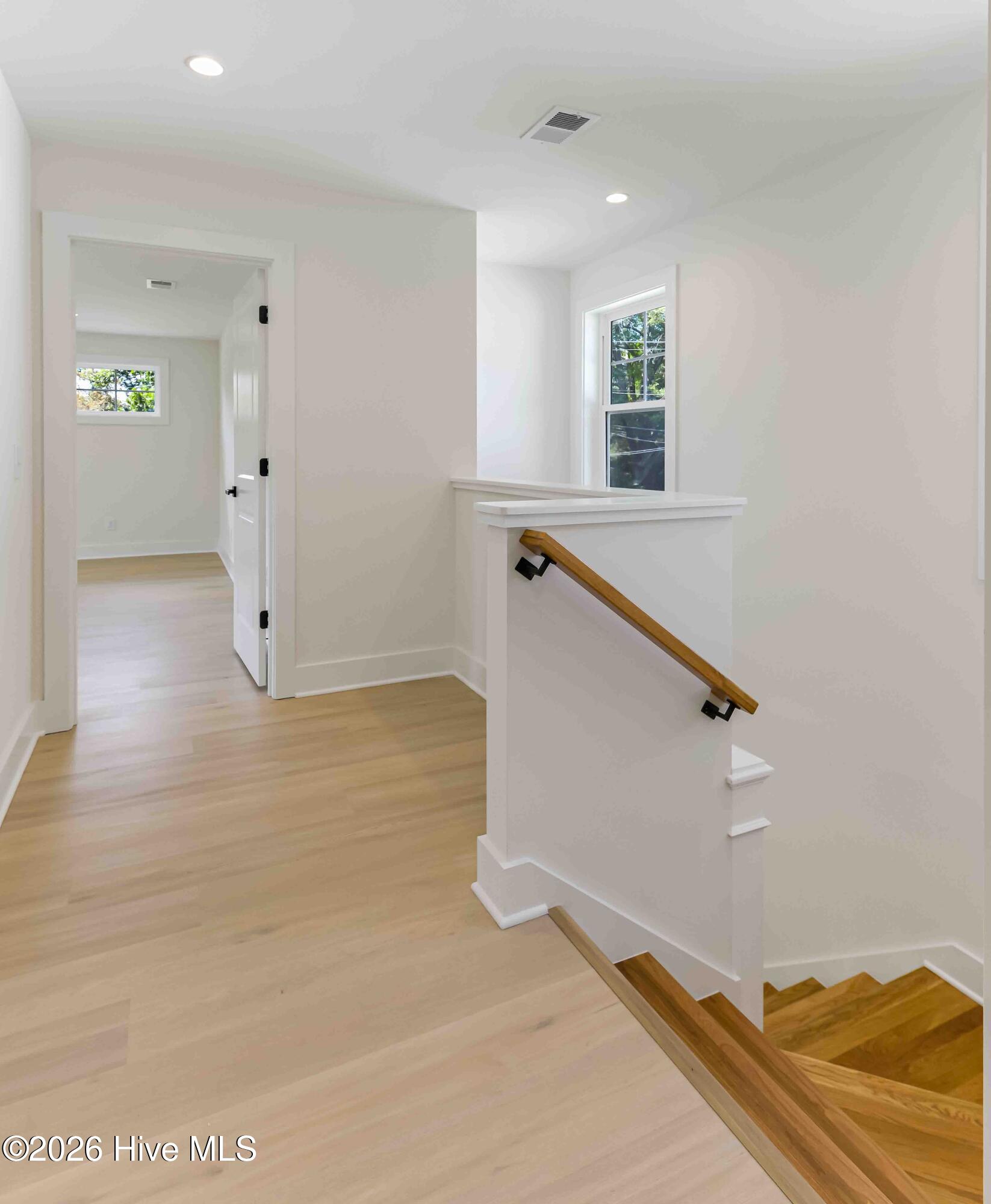 455 W New Hampshire Avenue