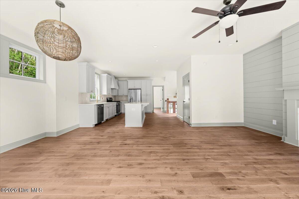 160 S Leak Street