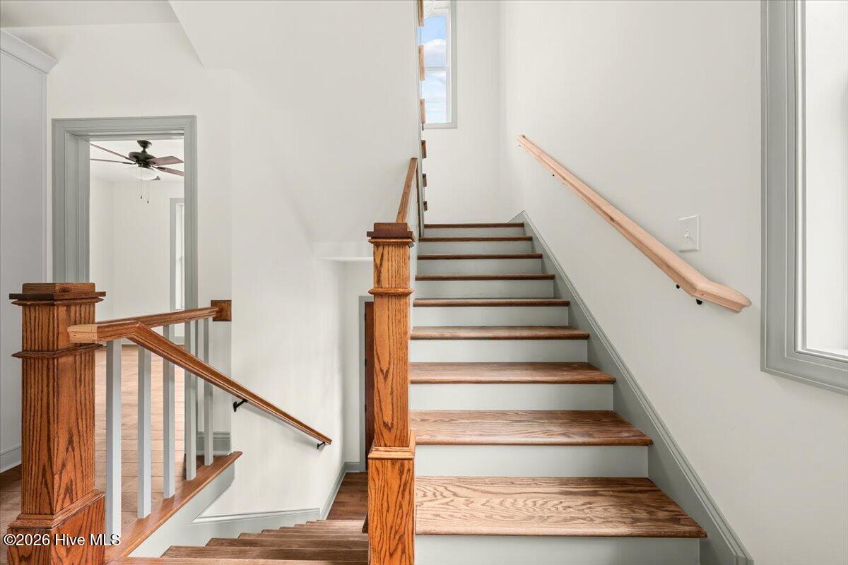 160 S Leak Street