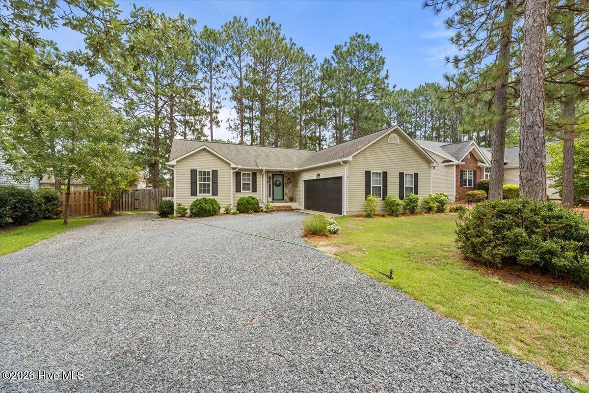 1395 Longleaf Drive E