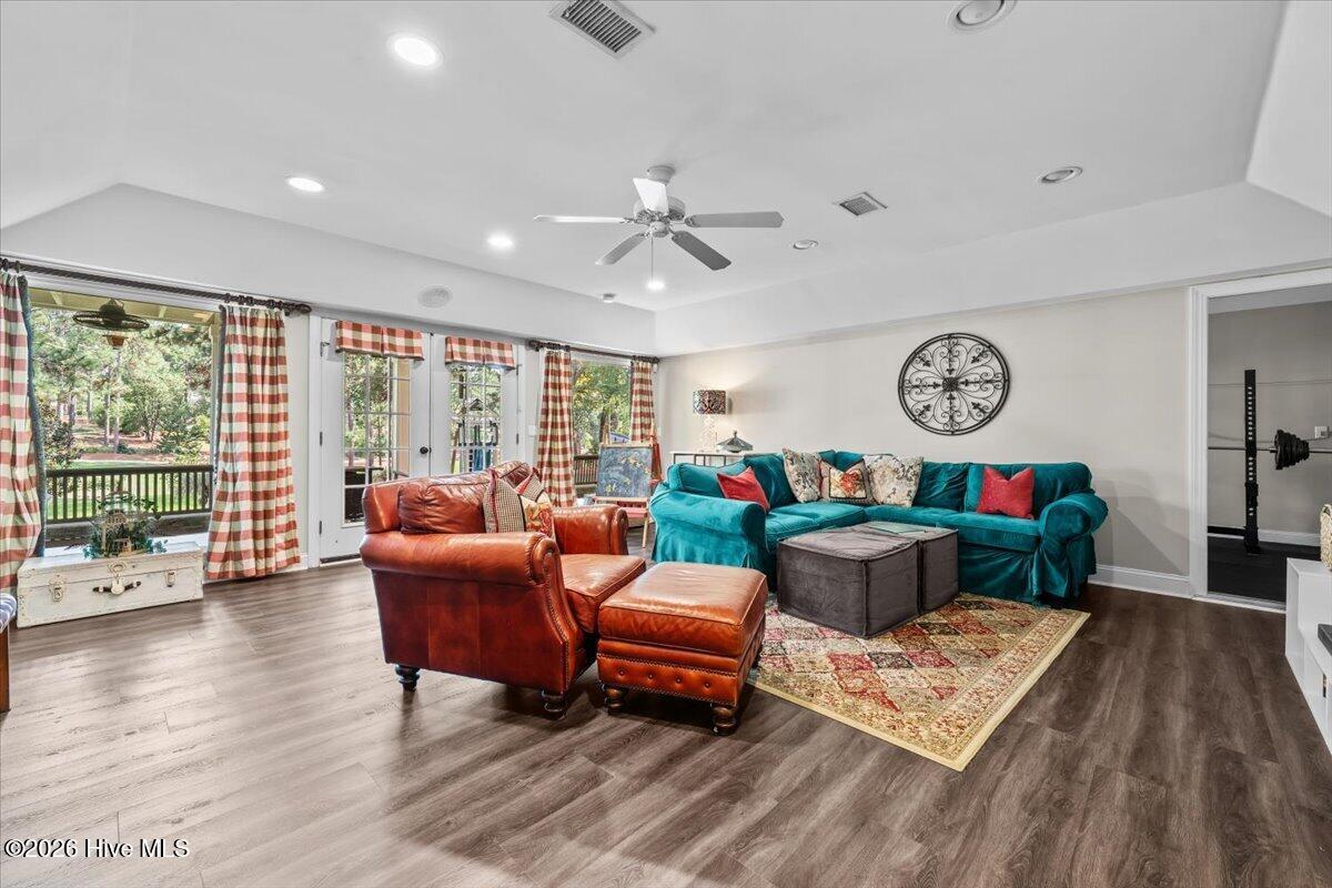 233 National Drive
