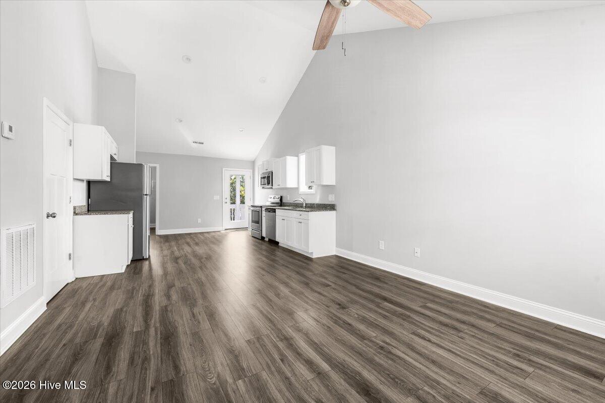 60 - 76 N Knoll Road 74