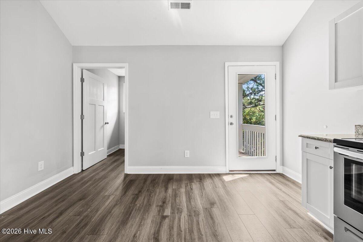 60 - 76 N Knoll Road 74