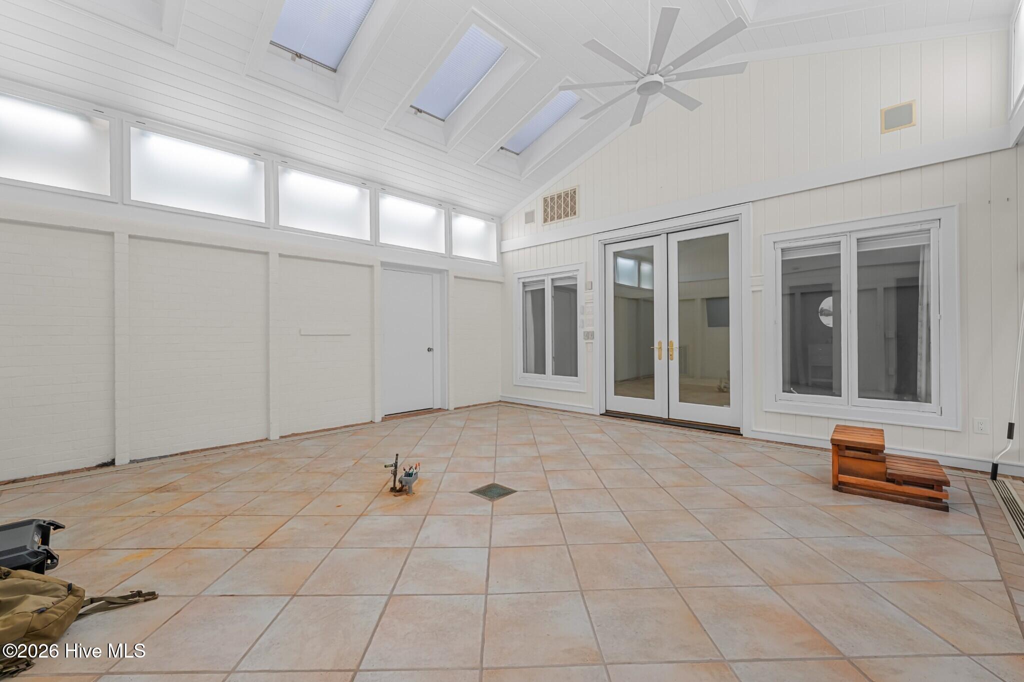 177 Cross Country Lane