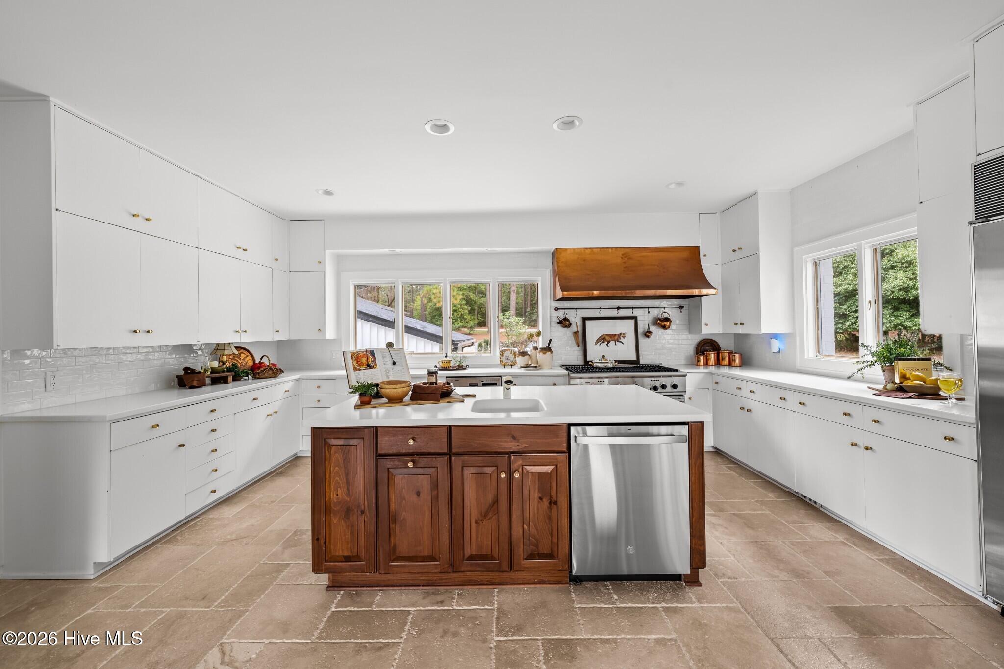 177 Cross Country Lane