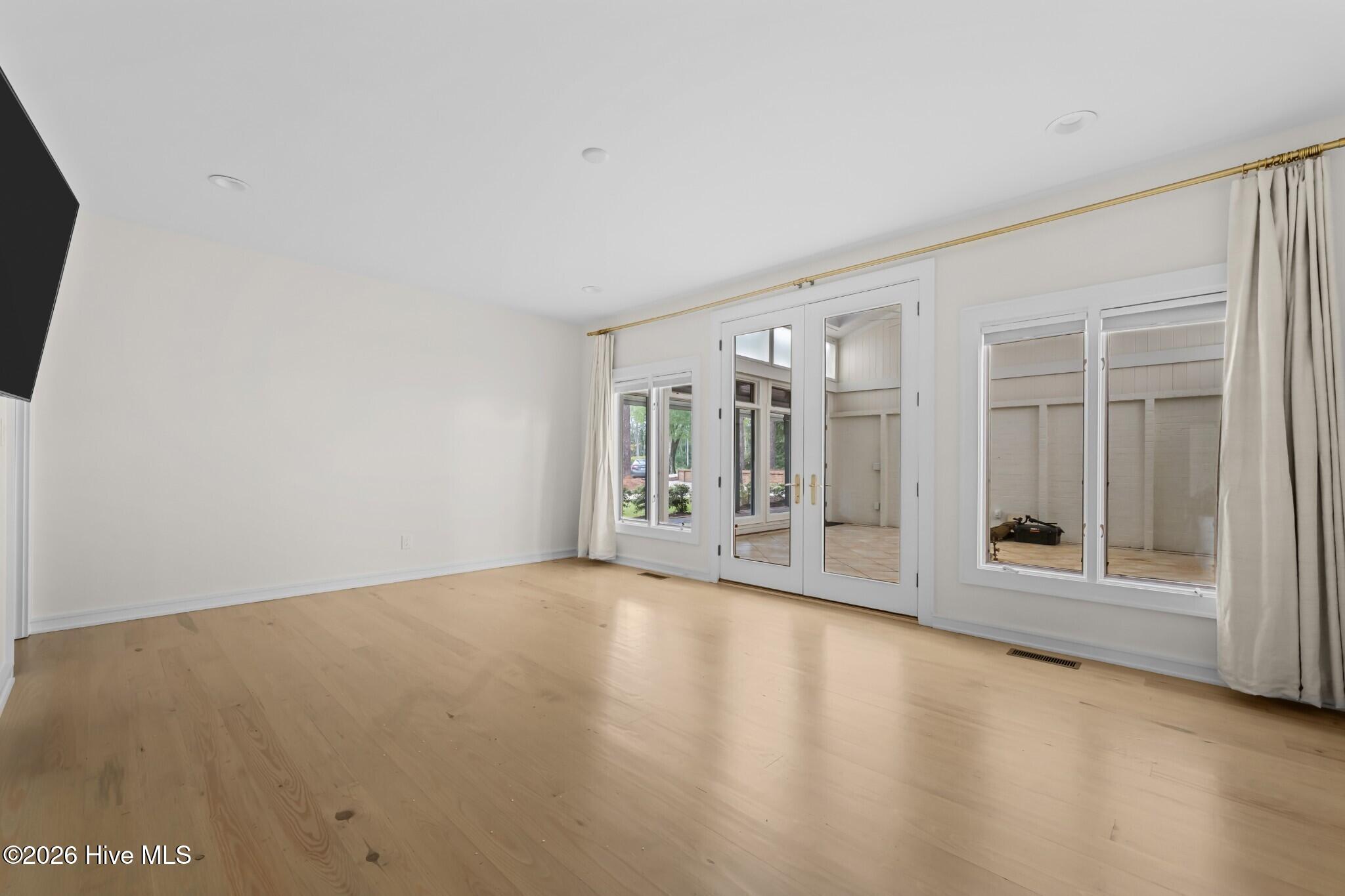 177 Cross Country Lane