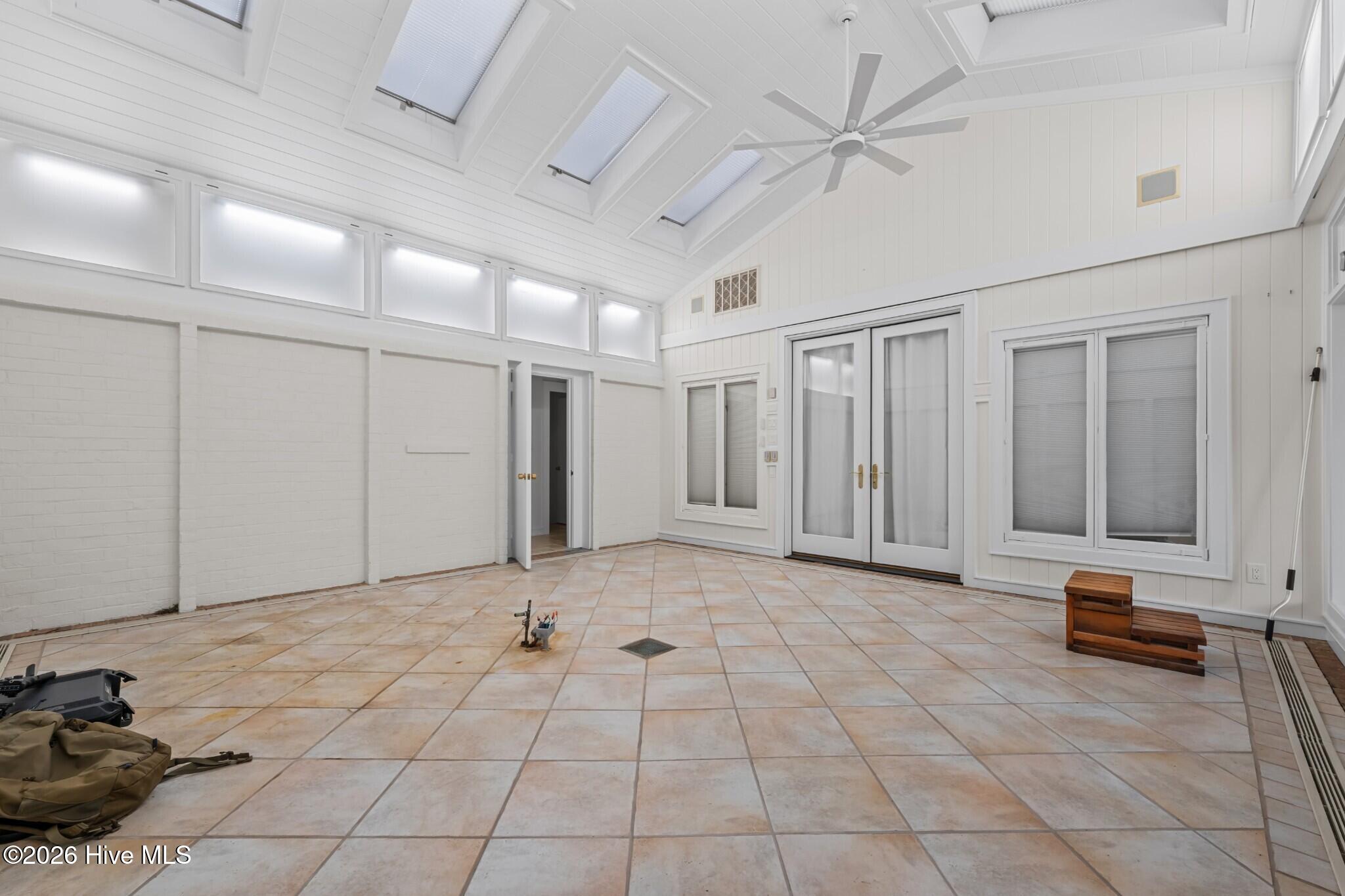 177 Cross Country Lane