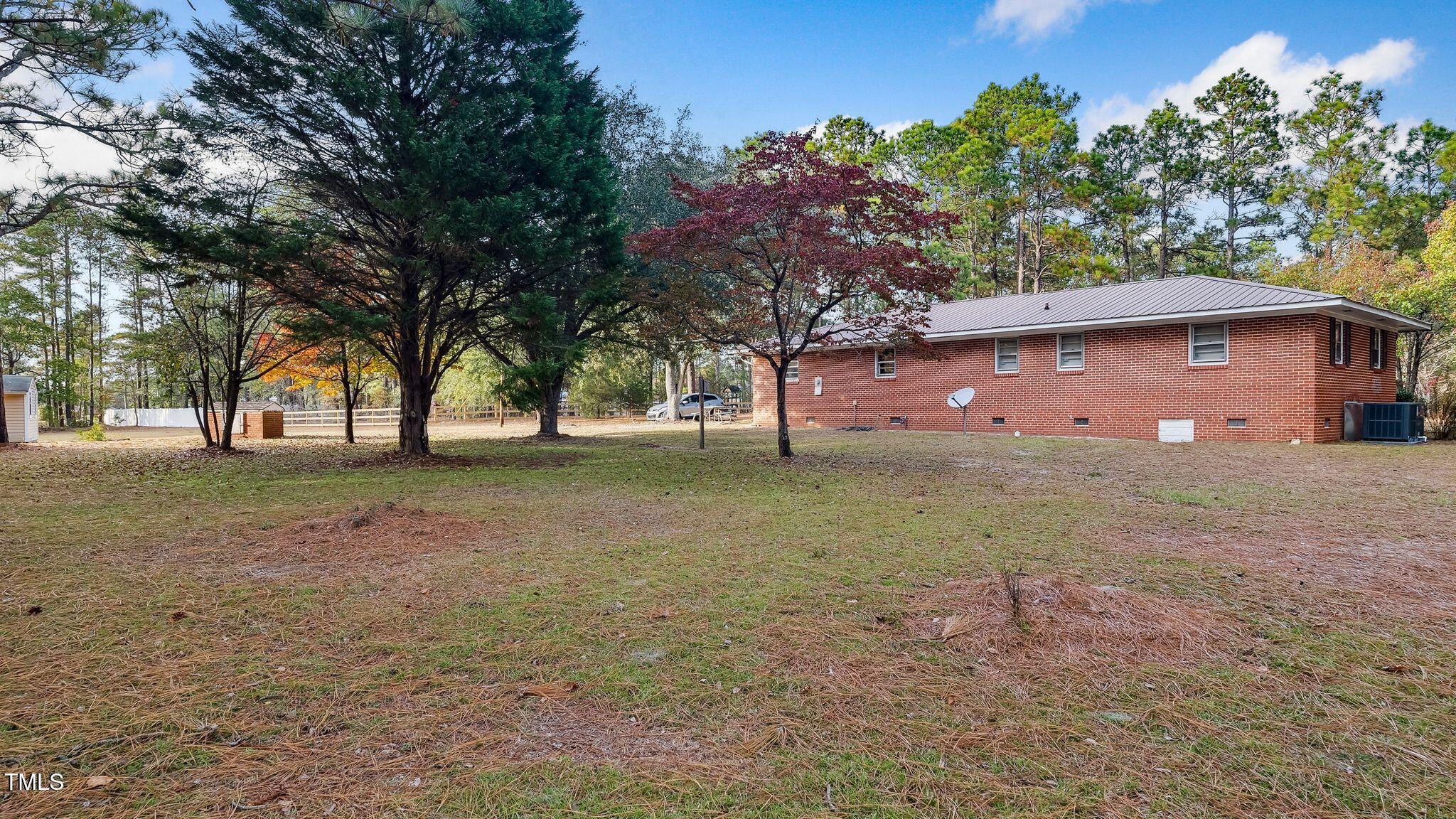 825 Quewhiffle Road