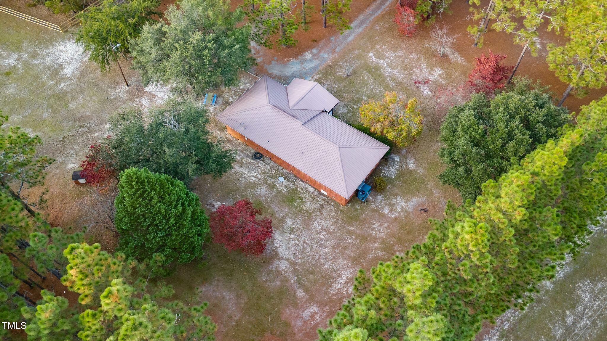 825 Quewhiffle Road