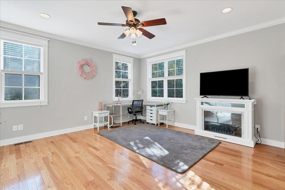 8 Vayland Court