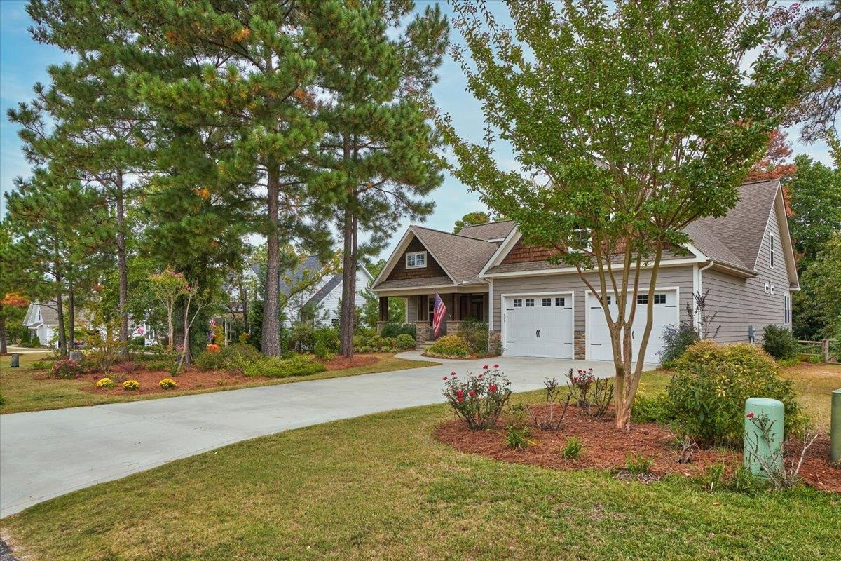 8 Vayland Court
