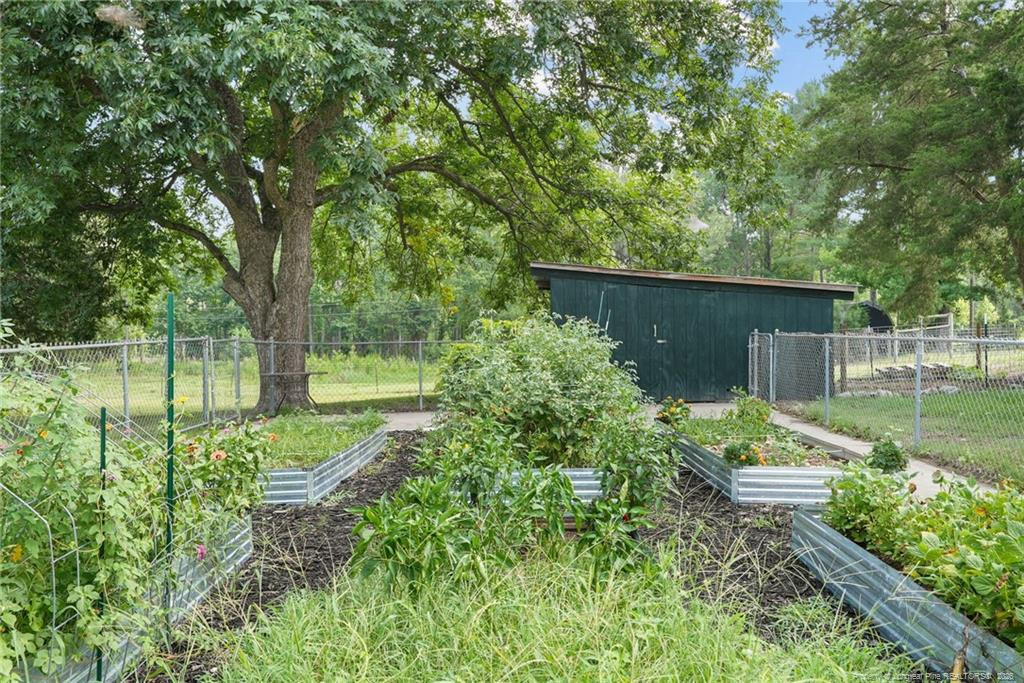 1713 Cameron Hill Road