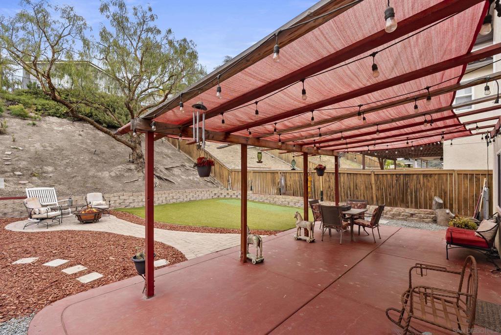 5562 Vista San Simeon