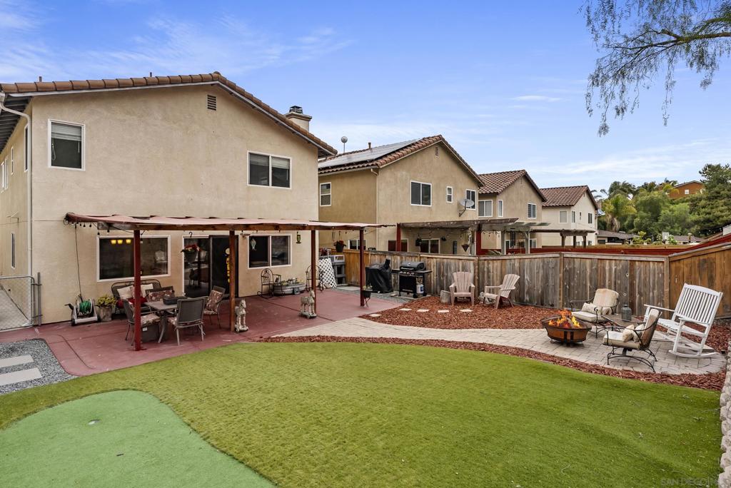 5562 Vista San Simeon
