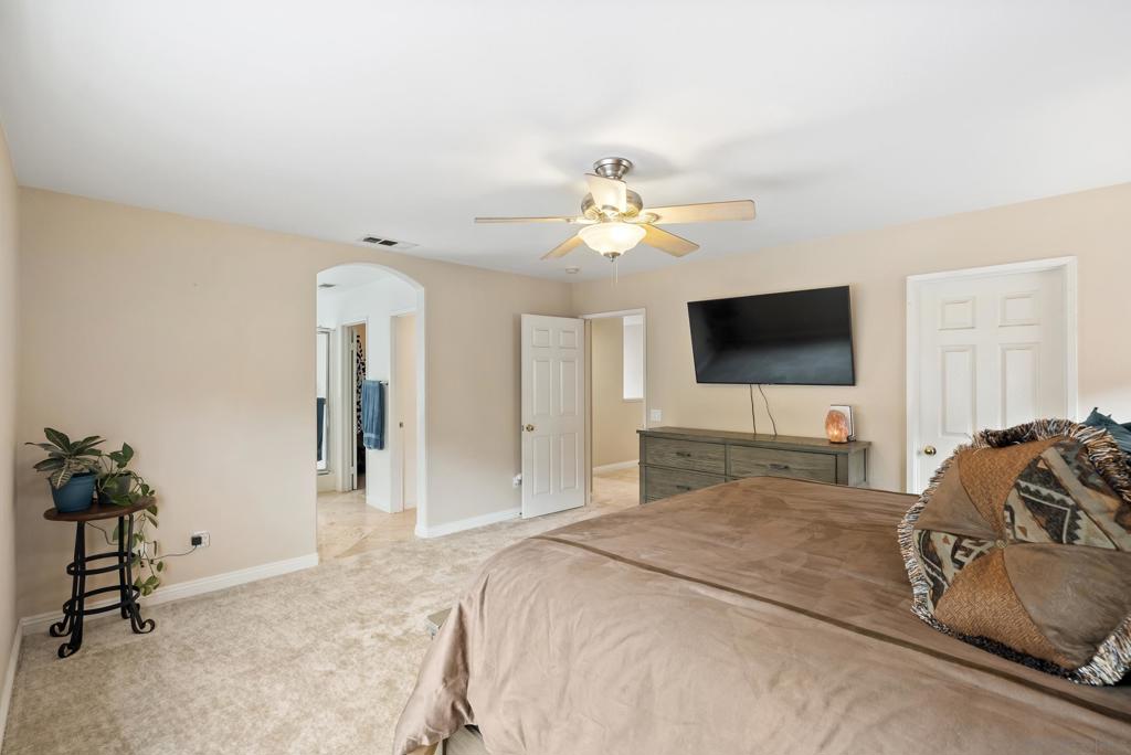 5562 Vista San Simeon