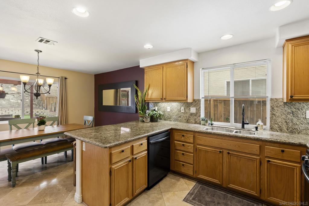 5562 Vista San Simeon