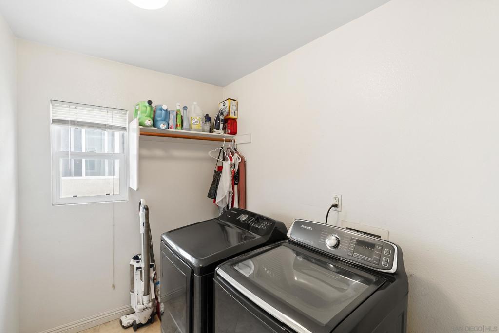 5562 Vista San Simeon