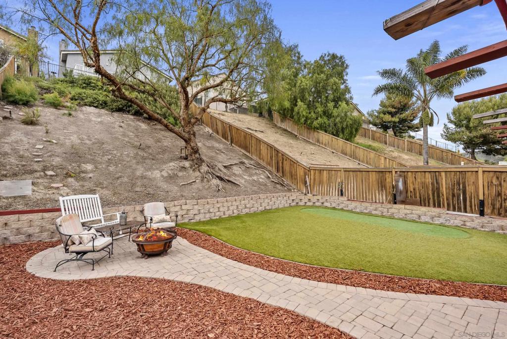 5562 Vista San Simeon