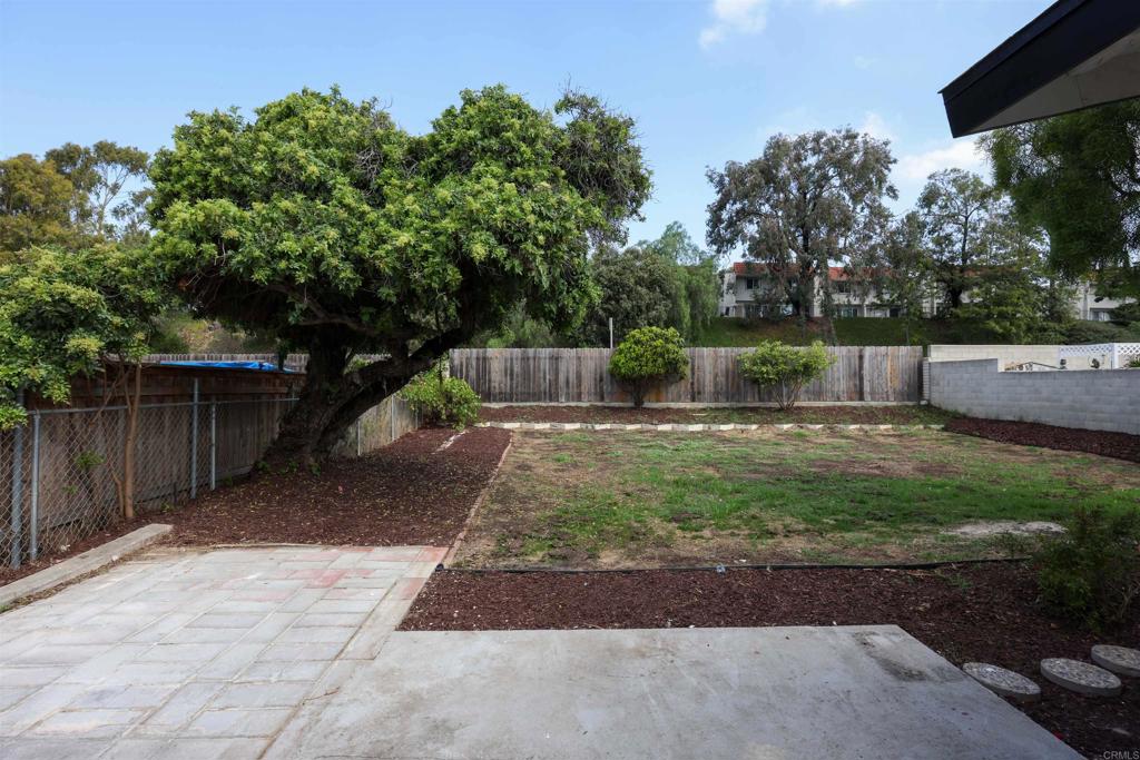 3476 Rosa Linda Street