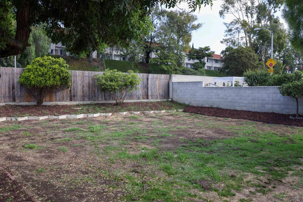 3476 Rosa Linda Street