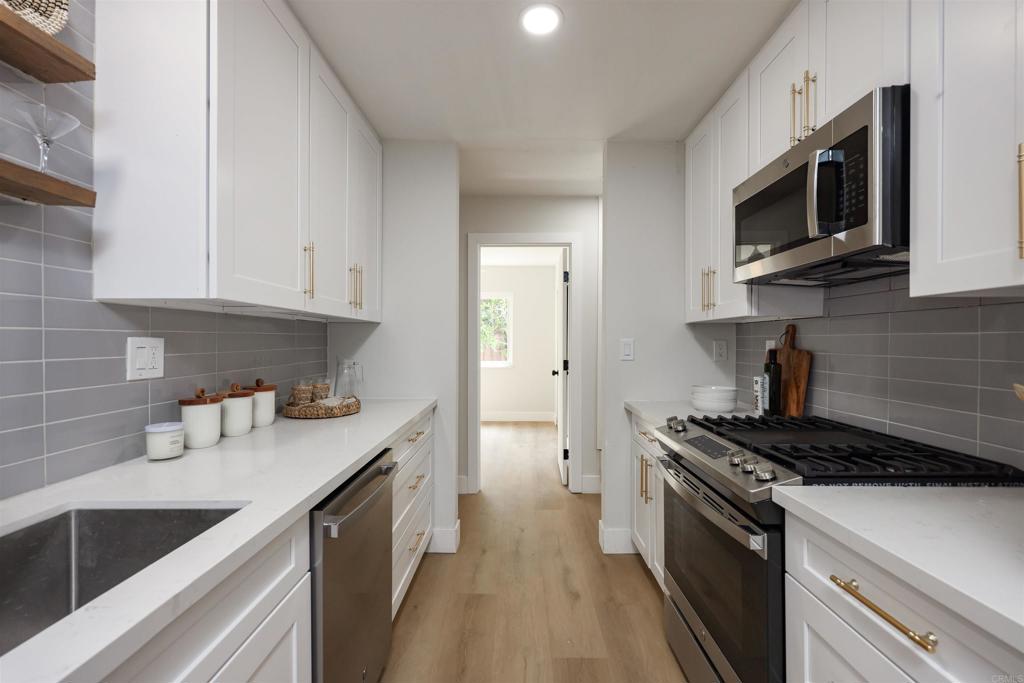 3476 Rosa Linda Street