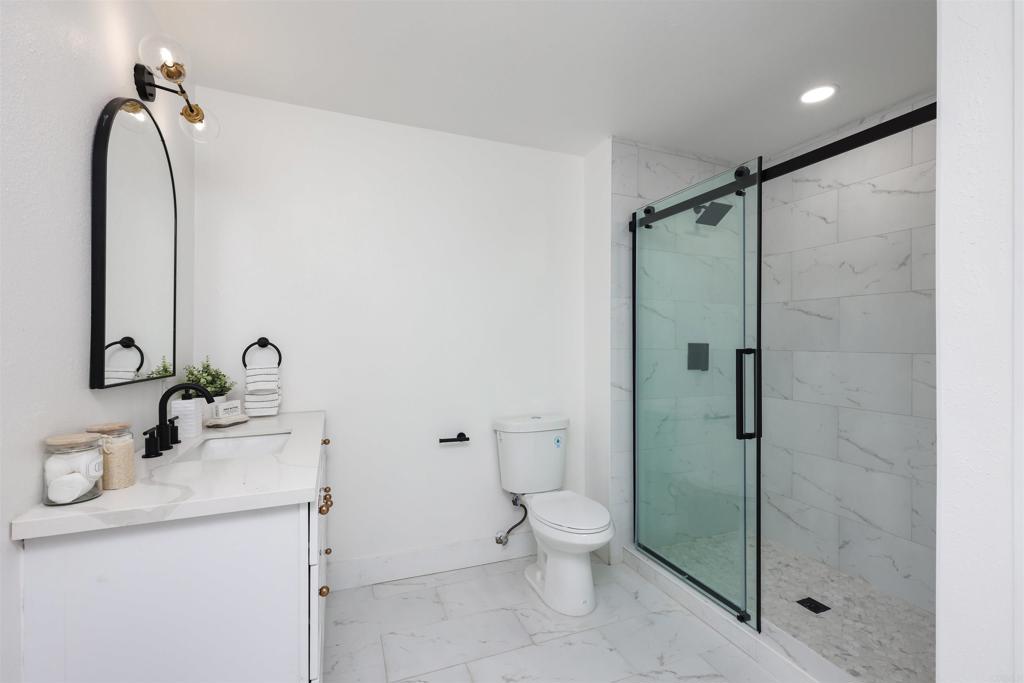 3476 Rosa Linda Street