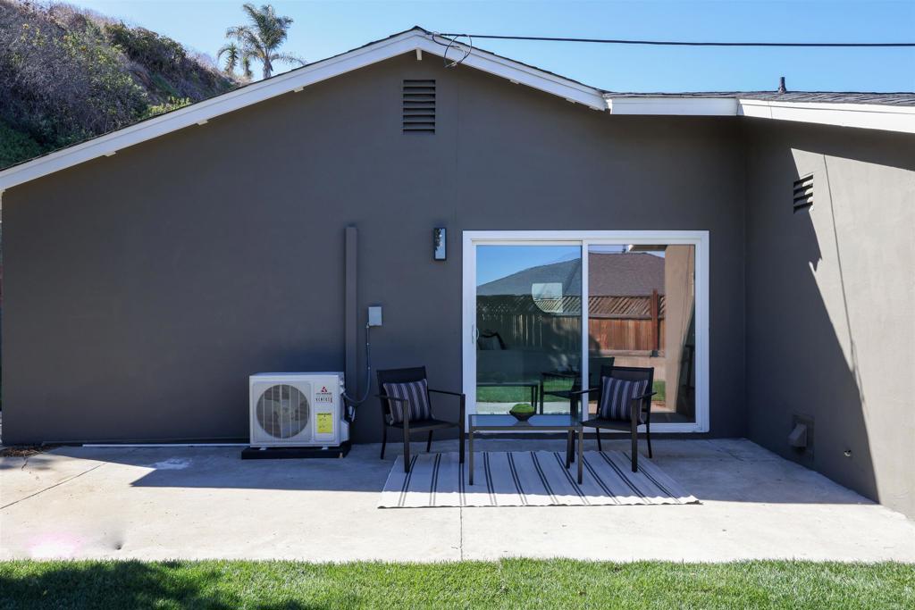 5685 Santa Margarita Street