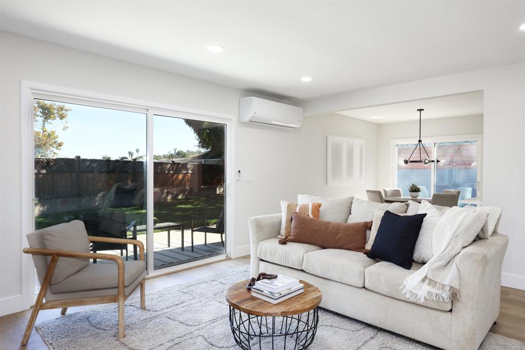 5685 Santa Margarita Street