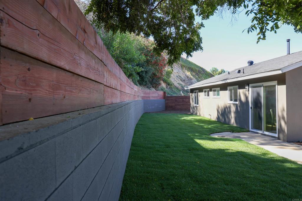 5685 Santa Margarita Street