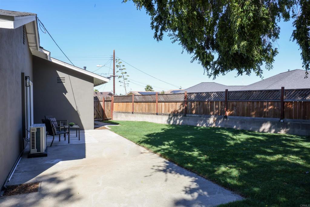 5685 Santa Margarita Street