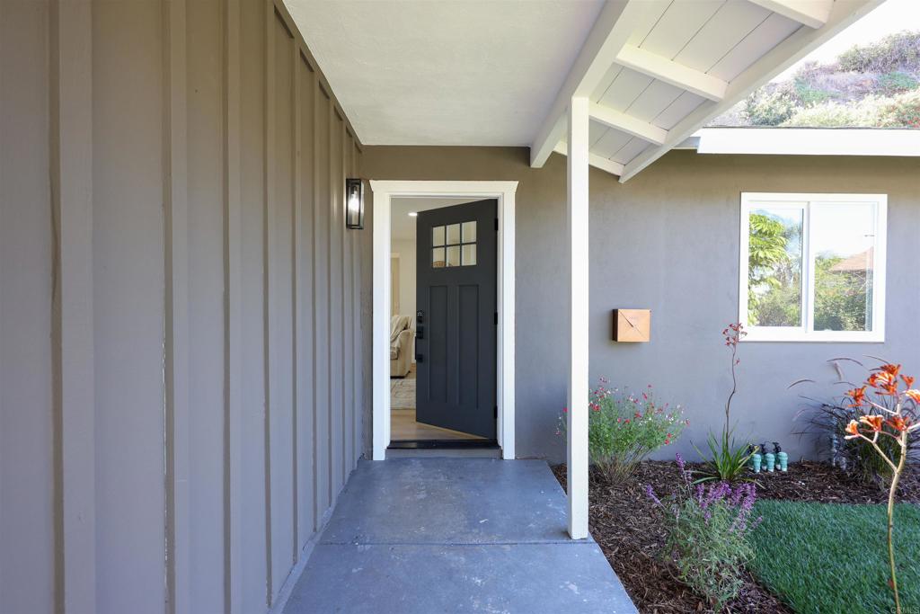 5685 Santa Margarita Street