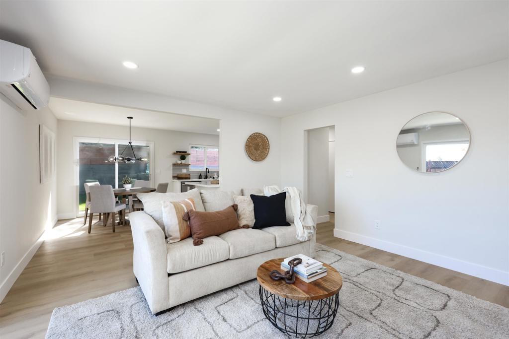 5685 Santa Margarita Street