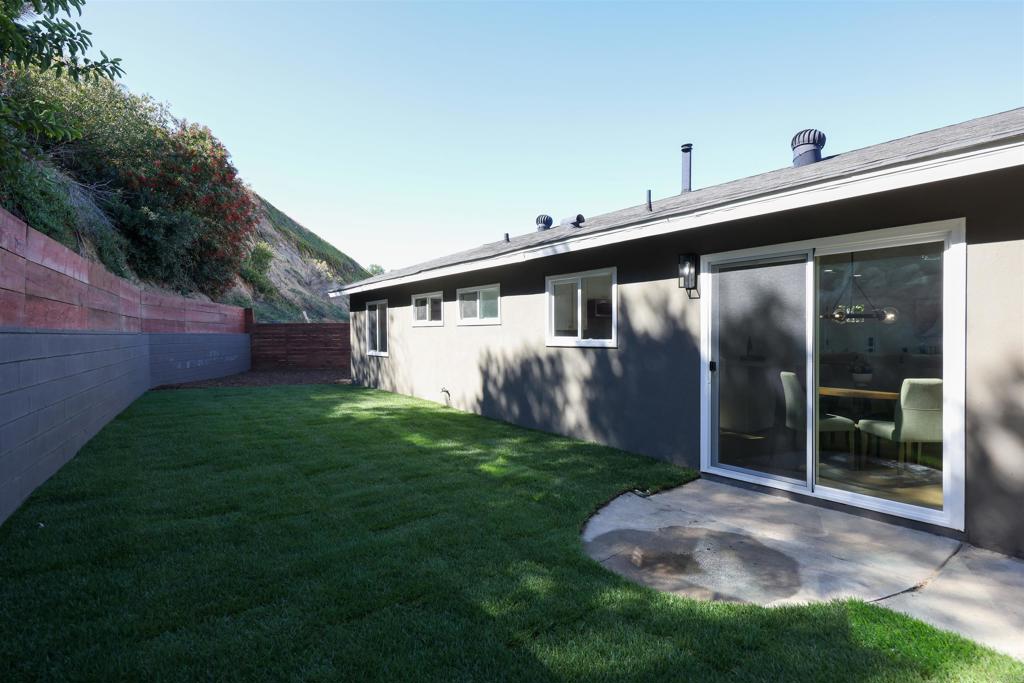 5685 Santa Margarita Street