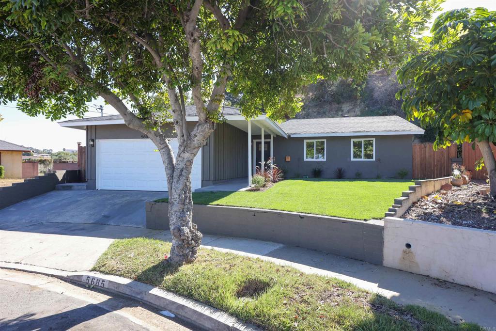 5685 Santa Margarita Street