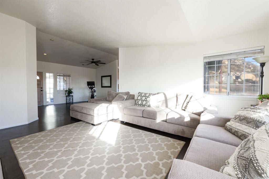 10381 Mountain View Lane